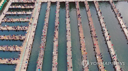 '경기 살리자' 화천산천어축제 폐막 후 낚시터 운영 예정