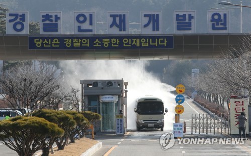 신종코로나 확진 15명중 10명 해외유입…중국 '더플레이스' 주목