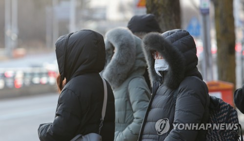 매서운 추위 이어지는 목요일…강원·경북 동해안 눈·비