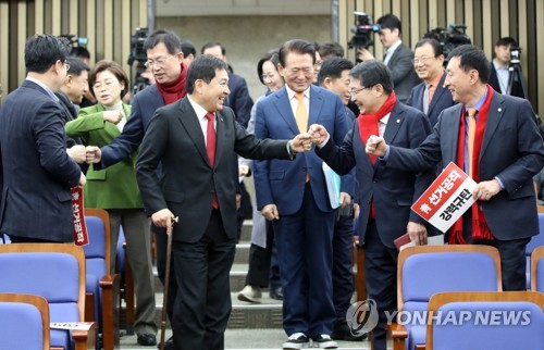 "이제 못 멈춘다" 통합신당 열차 일단 출발…새보수 언제 탈까