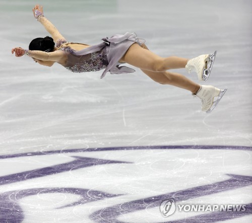 피겨 간판 유영, 4대륙선수권 쇼트 3위…11년 만의 메달 보인다(종합)