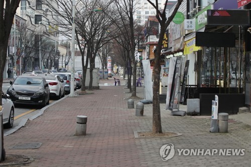 신종코로나 확진자 나온 광주 첫 주말…텅 빈 도심