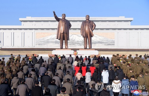 북한 '조용한 건군절' 보낸 듯…김정은도 두 주째 '두문불출'(종합)