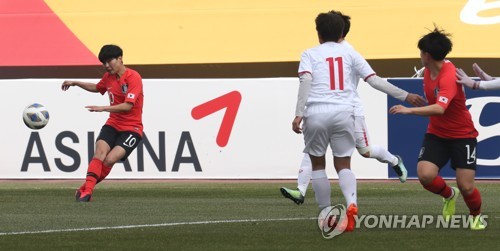 한국 여자축구, 베트남에 3-0 완승…조 1위로 올림픽 예선 PO행