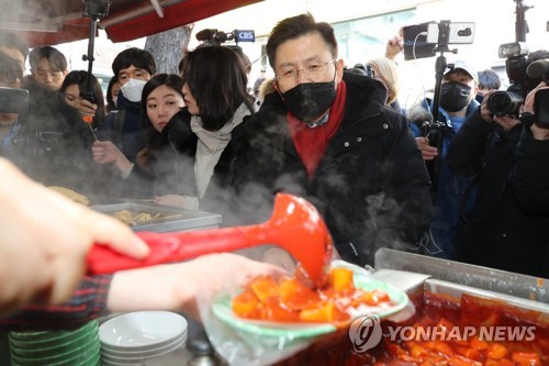 '80년 그때 무슨 사태'…황교안 발언에 광주 정치권 비판