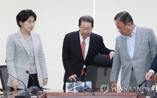 '호남 신당' 통합 물 건너가나…버티는 손학규에 협상 난항