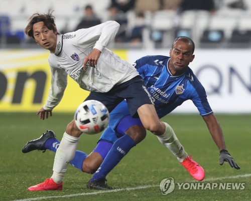 새 시즌 첫걸음 울산, 자책골 덕에 FC도쿄와 1-1 무승부