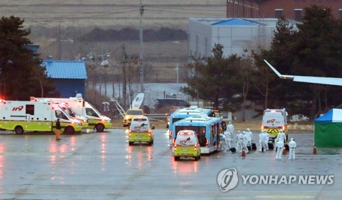 '3차 전세기' 무증상 우한교민·중국인 가족 버스로 이천 이동