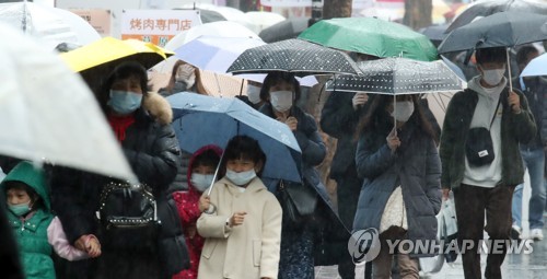 화요일 전국에 봄 재촉하는 비…대기 질 '청정'