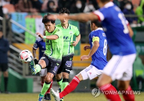 전북 'J리그 챔프' 요코하마에 1-2로 무릎…조규성 만회골