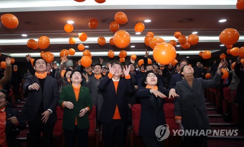 '외로운 중도' 닻 올리는 국민의당…돌풍될까 미풍될까