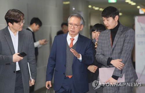 김형오, 미래통합당 불출마 의원들에 "살신성인 용단"