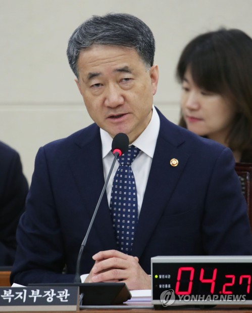 복지장관 "코로나19 지역감염 다수 증가 예상…TK특별대책 준비"