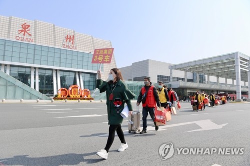 공장 멈춘 중국, 농민공 복귀 총력전…'공유 노동자' 등장