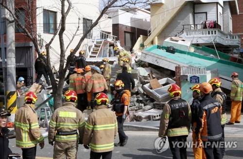 46년 노후주택 음식점으로 개조 중 붕괴…"기둥 작업 중 사고"(종합)