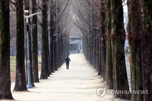 신천지 관련 확진자 다녀간 담양 국밥 거리 '개점휴업'