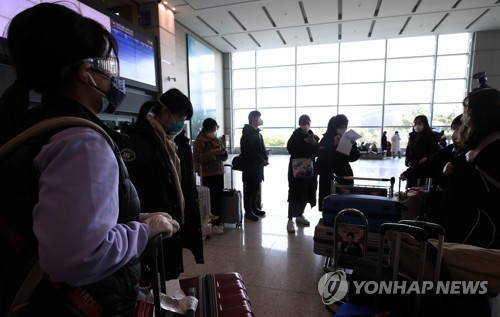 황교안 "왜 중국인 입국 못 막나…중국이 우리를 막을 판"