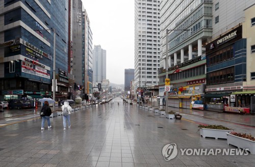 '마치 동면에 들어간 듯' 확진자 발생 1주일 부산이 멈춰버렸다