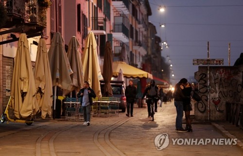 '세계 2위 고령국' 이탈리아, 코로나19 확산에 노인 안전 우려