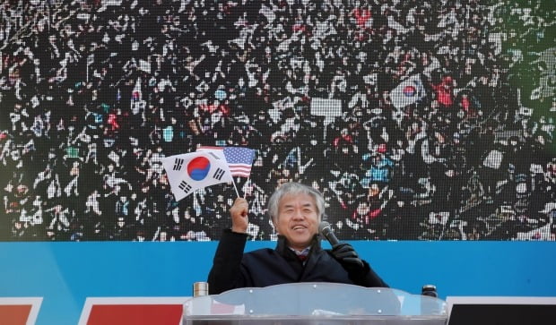 전광훈 한국기독교총연합회 대표회장 목사 겸 문재인하야범국민투쟁본부(범투본) 총괄대표/사진=연합뉴스