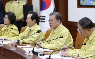 [이슈+] 美·日 '중국발 입국 금지' 초강수…문 대통령, 오늘 결단 내리나