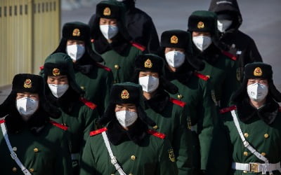 중국 신종 코로나 확산에…베이징 공공장소 마스크 착용 거부 시 '구금'