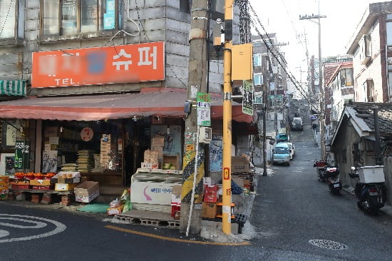 영화 '기생충' 붐타고…봉 감독 영화 촬영지 관광코스로 개발