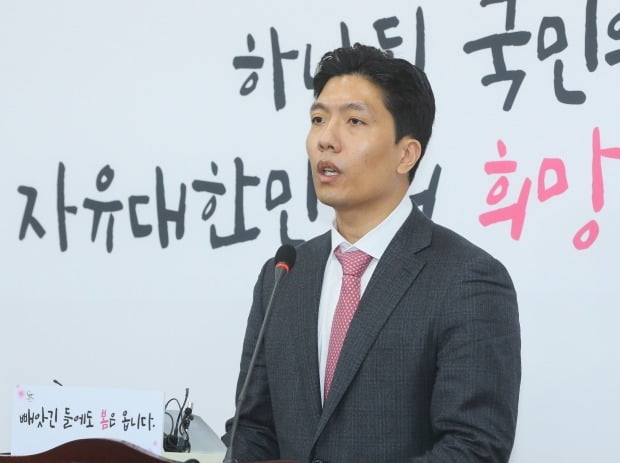  '의사출신 검사' 송한섭 변호사, 한국당 입당 (사진=연합뉴스)