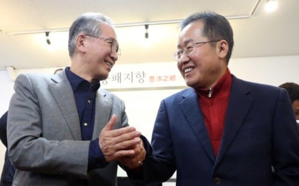  김형오 공관위원장과 홍준표 전 대표. 사진=연합뉴스