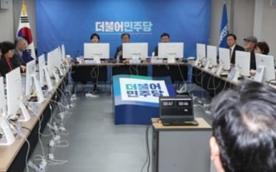 여, 총선후보 면접 사흘째…금태섭에 '공수처법 기권표' 질문