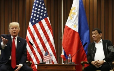 트럼프, 필리핀 연합훈련 근거협정 종료 통보 "상관없어, 돈 절감"