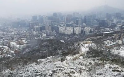 눈 내린 경기지역 내일 더 춥다…"아침 빙판길 조심"