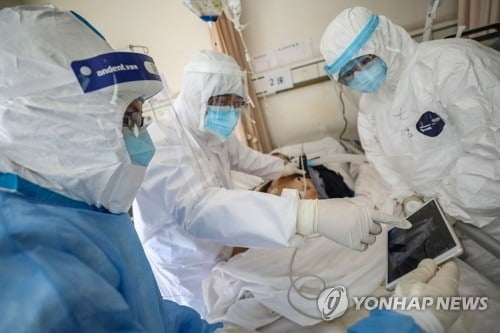 중국 방문 WHO 조사팀, 정작 '발병 근원지' 후베이성 안 가 논란