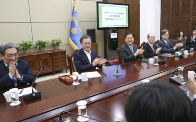 문 대통령, 오늘 봉준호 감독과 오찬…아카데미 수상 축하·격려