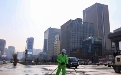 '서울 최다확진' 종로구 유동인구 많아 조마조마…탑골공원 폐쇄