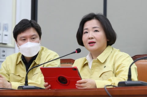 이수진 "저소득층 여성노동자, 매일 일터에 안가면 생존 어려워"