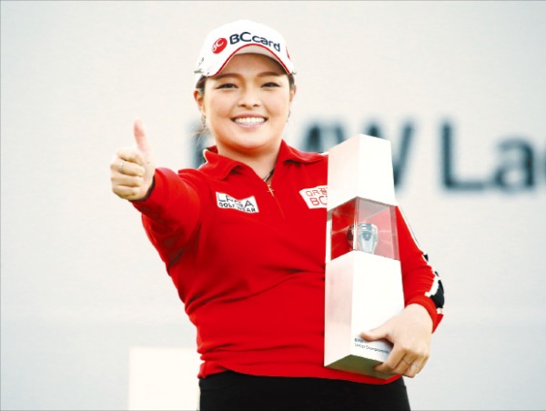 한세엠케이, LPGA·PGA와 라이선스…기능성·패션 다잡은 골프웨어