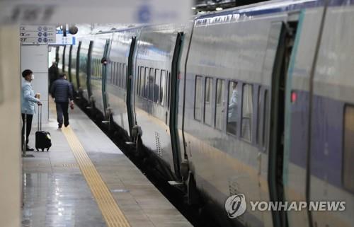 한국철도 "3일부터 모든 승객 창가 좌석으로 우선 배정"