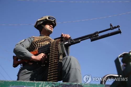 탈레반 공격에 미군, 11일 만에 공습 '맞불'…평화합의 좌초되나