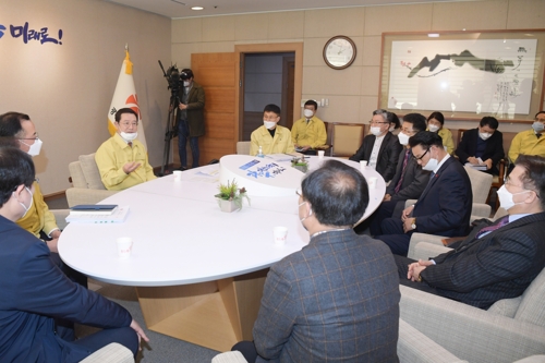 이용섭 광주시장 "주말 고비…집합 예배 취소" 개신교에 호소