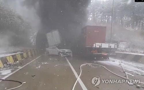 도공, 사매터널 화재시 승용차 갇힌 아이 구한 시민에 의인상