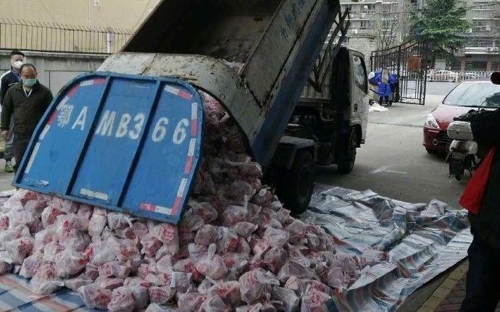 우한 '쓰레기차 배송 고기'에 주민 분노…책임자 면직