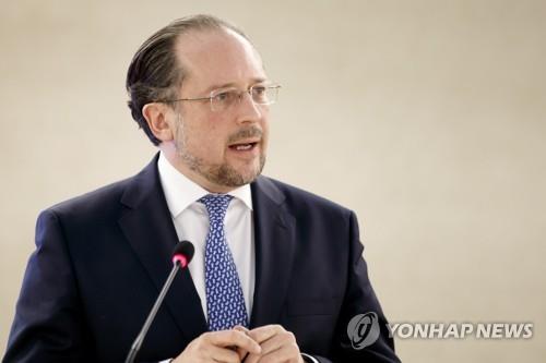 오스트리아, 전 세계 '여행경보'…이탈리아에 전세기