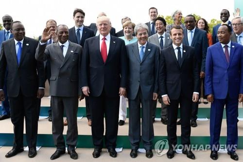 G7 정상 "코로나19는 인류의 비극…필요한 모든 조치" 성명 발표