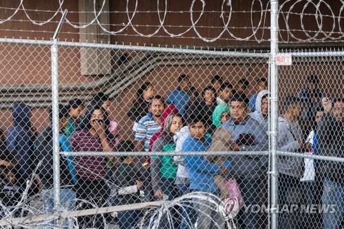 코로나19 퍼질라…미 국경서 잡힌 불법입국자 즉시 멕시코 추방