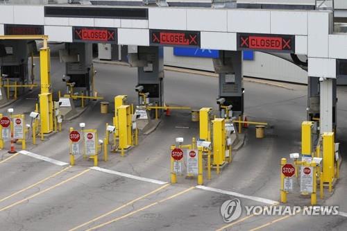 문 걸어잠그는 미국…입국 이어 자국민 출국도 고강도 '봉쇄'