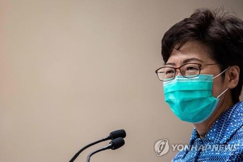 홍콩, '코로나19 확산 우려'로 대입시험 연기