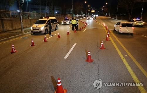 경찰청장 "텔레그램·디스코드 수사, 외국과 긴밀히 공조"