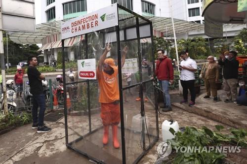 인도네시아·말레이시아, 코로나19 확진자 각 100명 넘게 증가