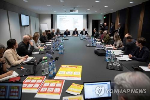 스위스, 코로나19 확진 9천명 육박…한국 추월 집계도